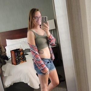 Meet your Posher, Jena